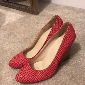 Red Wedges - Max Studio